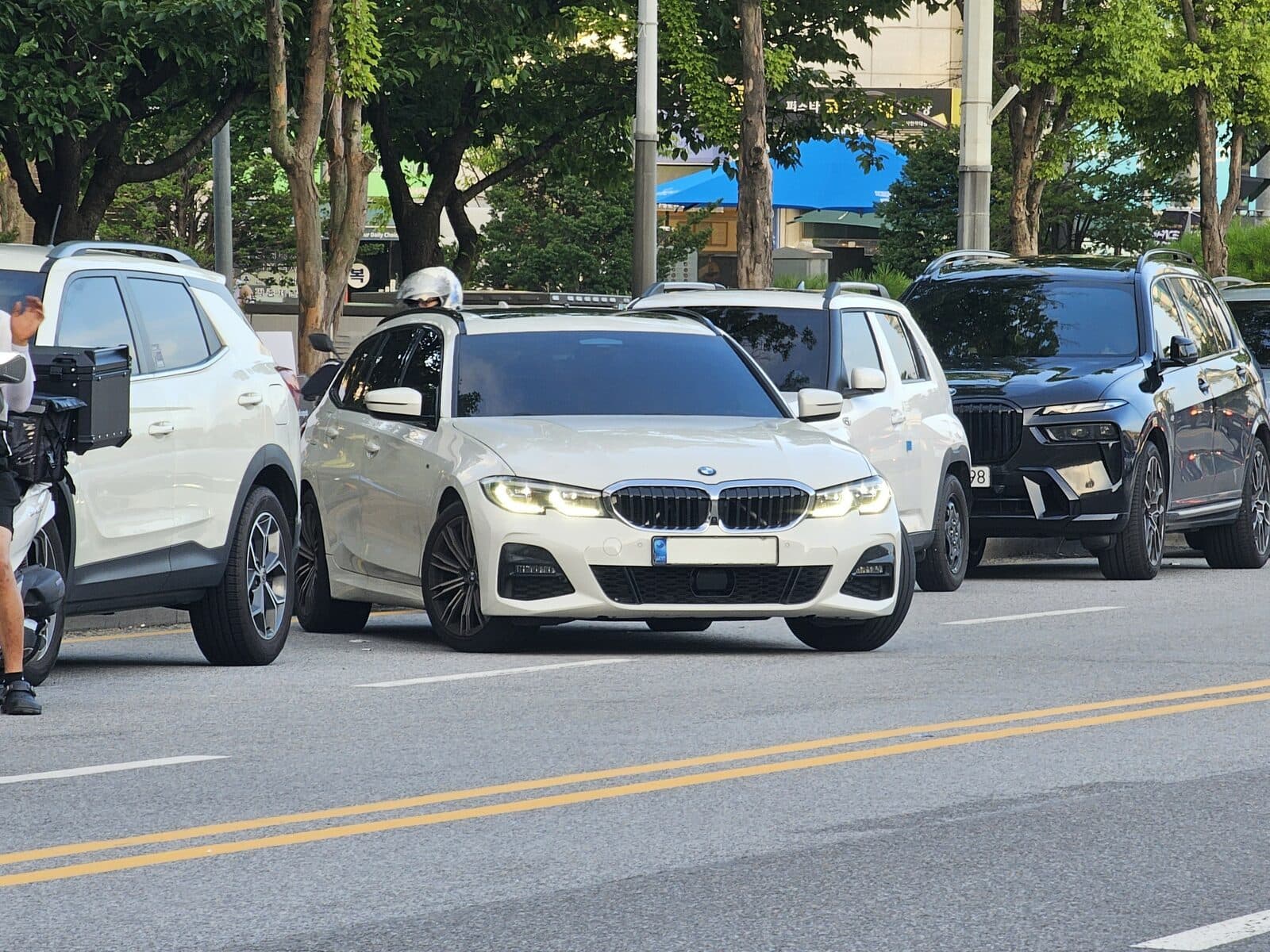 BMW Série 3 Touring 320d M Sport 2021 — vue avant 3/4